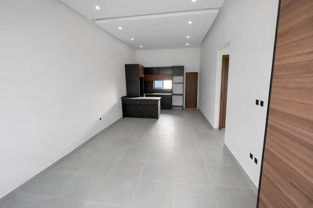 4 BEDROOM SEMI-DETACHED DUPLEX