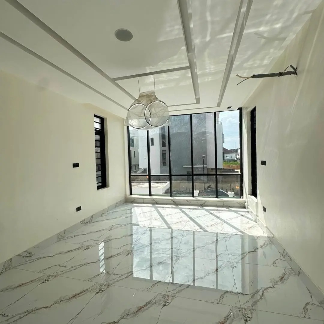 Premium 5 Bedroom Fully Detached Duplex With BQ
