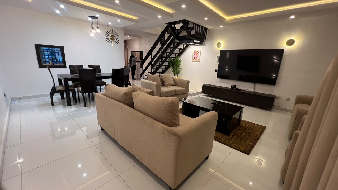 1004 ESTATE VICTORIA ISLAND