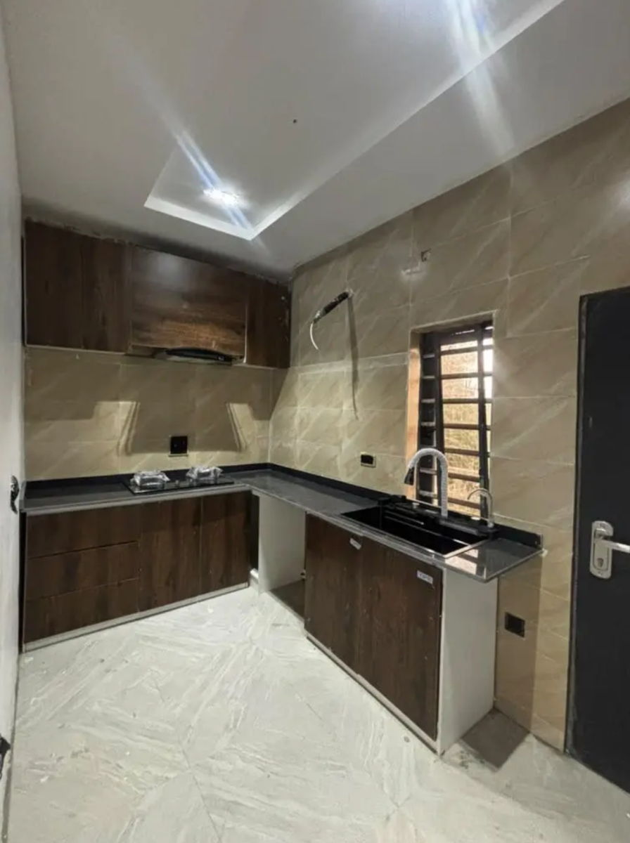 2 Bedroom Flat Apartment