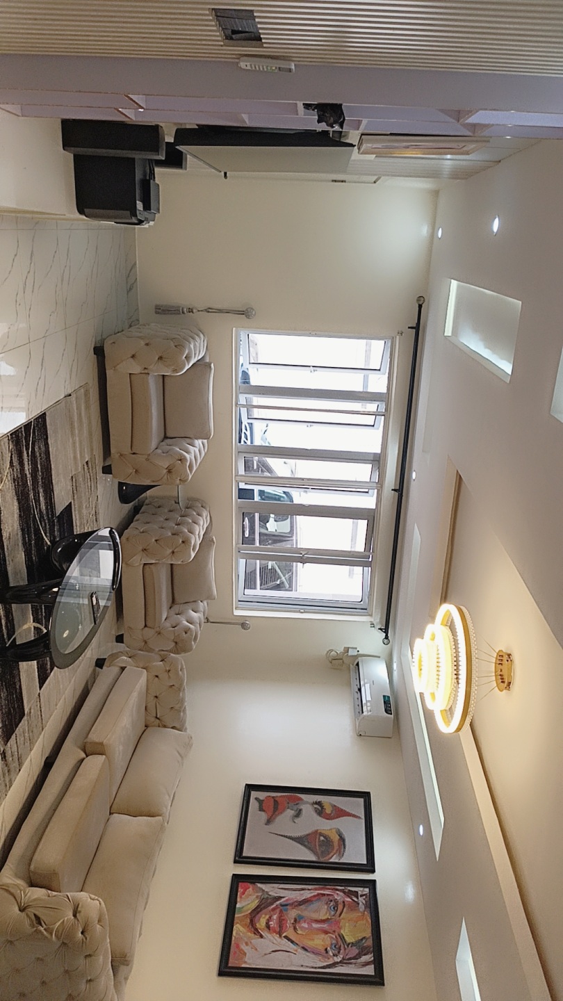 3 Bedroom Apartment in Oniru