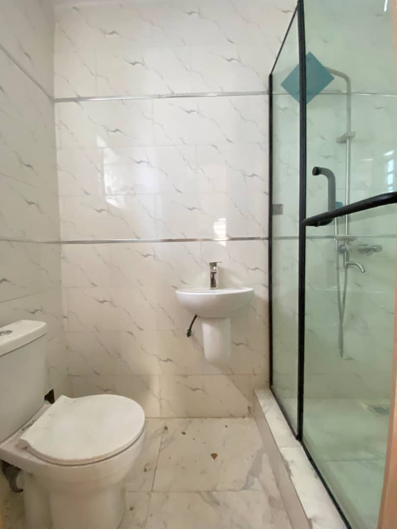 LUXURIOUS 5 BEDROOM FULLY DETACHED DUPLEX WITH BQ