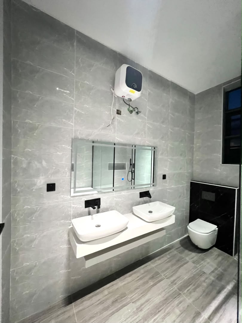 5 BEDROOM DETACHED DUPLEX WITH SWIMMING POOL AND BQ