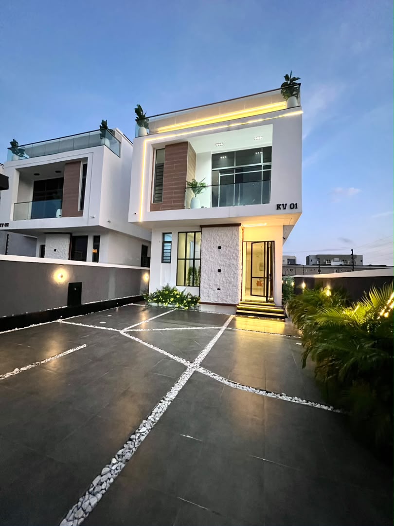 5 BEDROOM DETACHED DUPLEX WITH SWIMMING POOL AND BQ