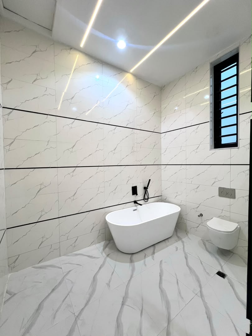 5 BEDROOM DETACHED DUPLEX WITH SWIMMING POOL AND BQ