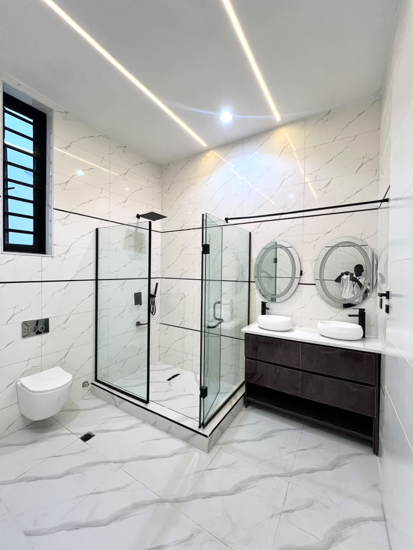 5 BEDROOM DETACHED DUPLEX WITH SWIMMING POOL AND BQ