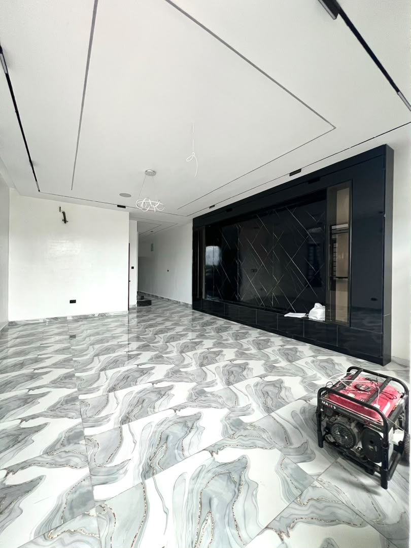 4 BEDROOM SEMI-DETACHED DUPLEX WITH BQ