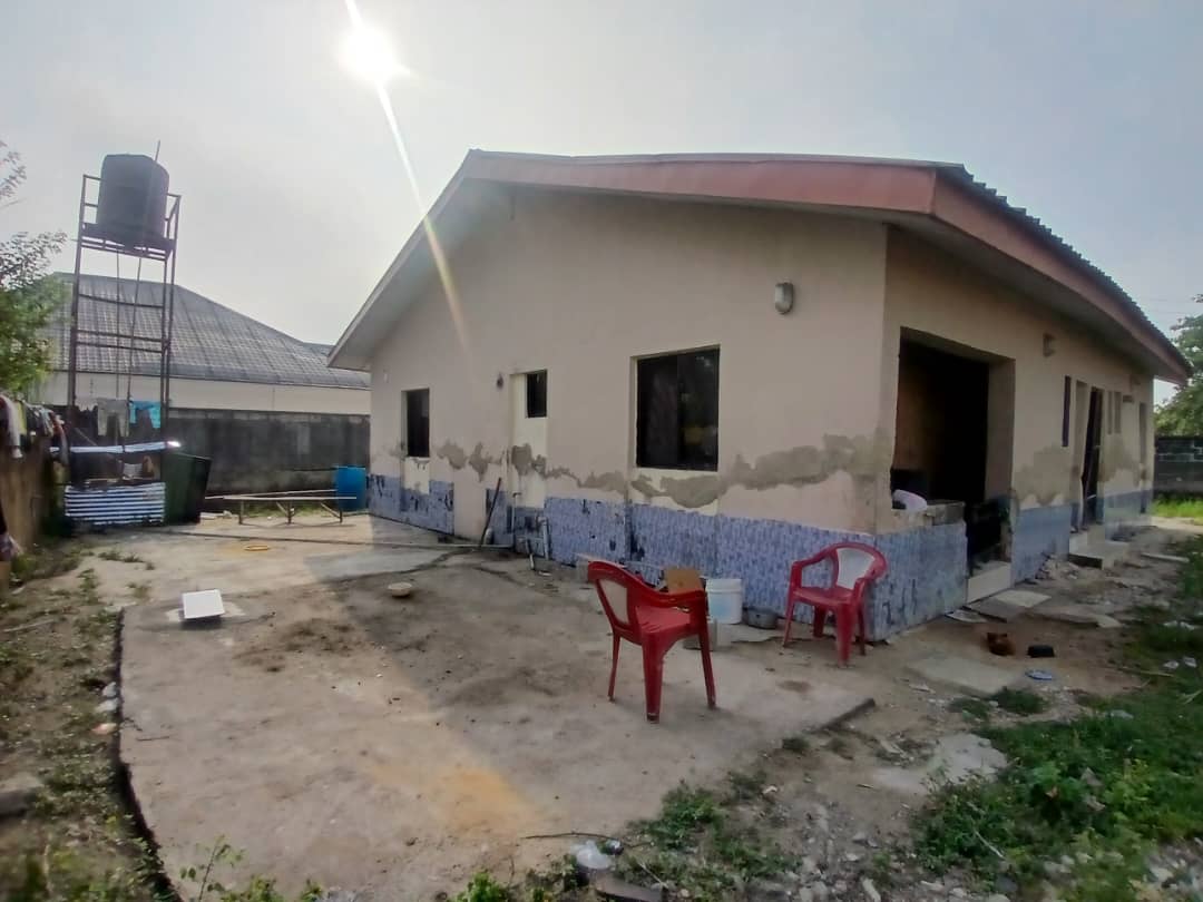 5 Bedroom Bungalow Ajah
