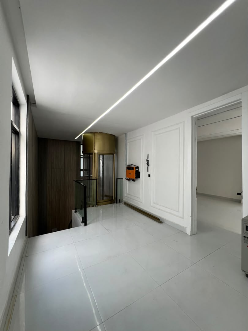 5 BEDROOM DETACHED DUPLEX WITH BQ