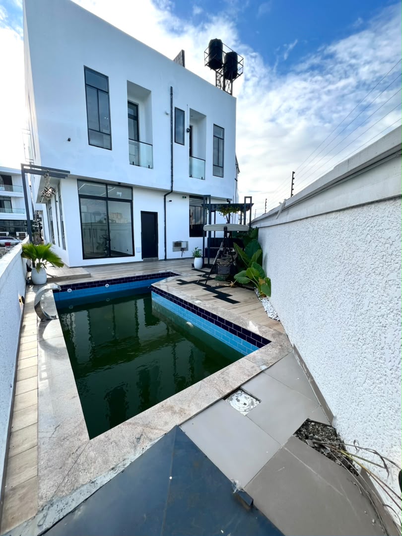 5 BEDROOM DETACHED DUPLEX WITH BQ