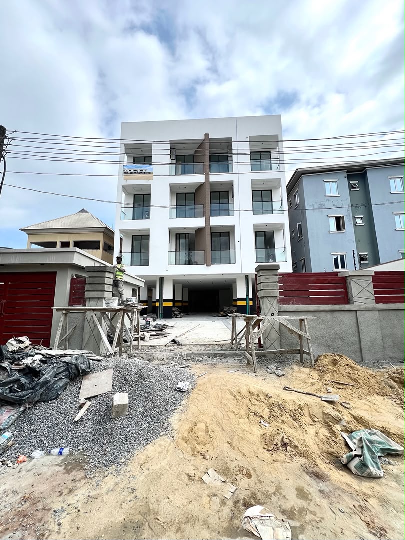 2 BEDROOM APARTMENTS WITH ELEVATOR AND GYM