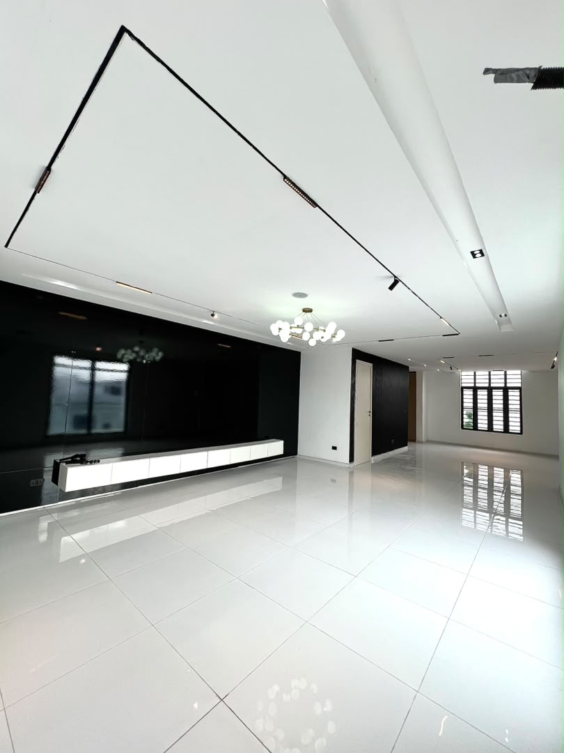 5 BEDROOM DETACHED DUPLEX WITH SWIMMING POOL, CINEMA, GYM & BQ
