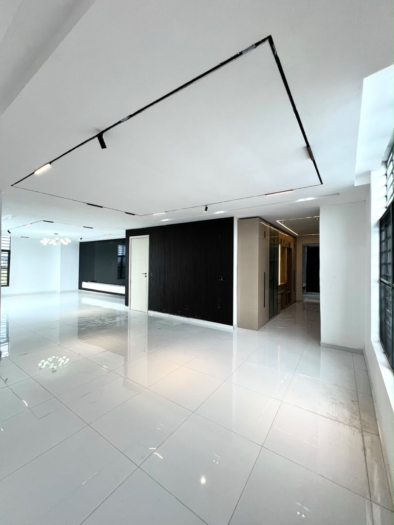 5 BEDROOM DETACHED DUPLEX WITH SWIMMING POOL, CINEMA, GYM & BQ