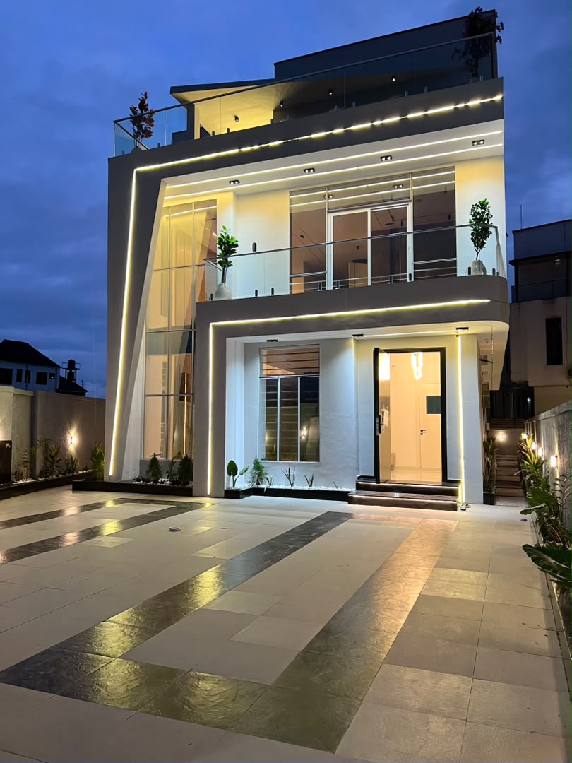 5 BEDROOM DETACHED DUPLEX WITH SWIMMING POOL, CINEMA, GYM & BQ