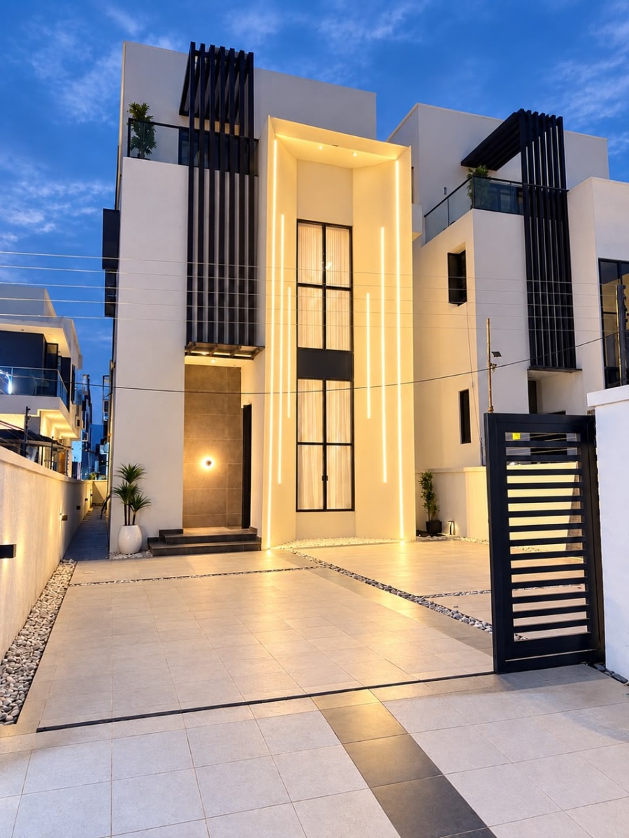 5 BEDROOM DETACHED DUPLEX WITH SWIMMING POOL, CINEMA, GYM AND BQ