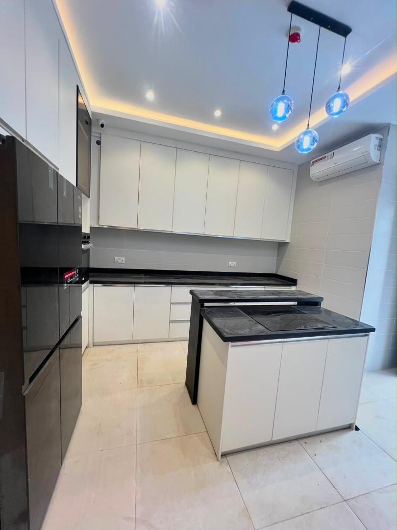 Luxury 5 Bedroom Duplex With BQ, Office Space, Gym, And Swimming pool