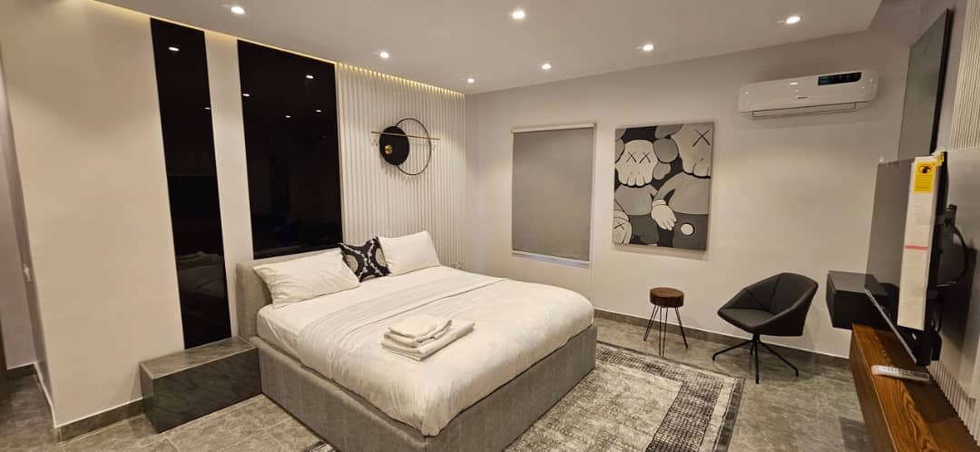 2 Bedroom Apartment Fully Furnished Apartment