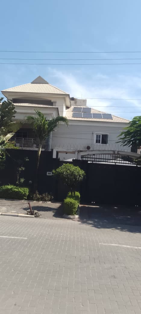 3 BEDROOM SMART APARTMENT