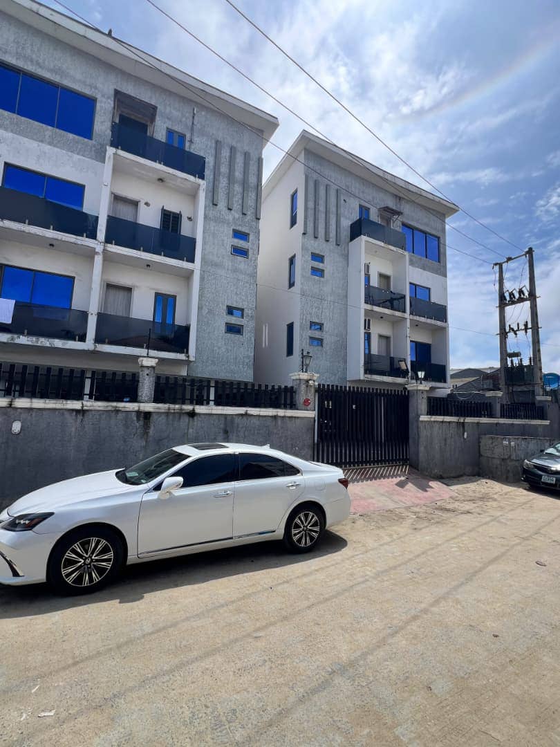 Spacious 2 Bedroom Apartment (2nd floor)
