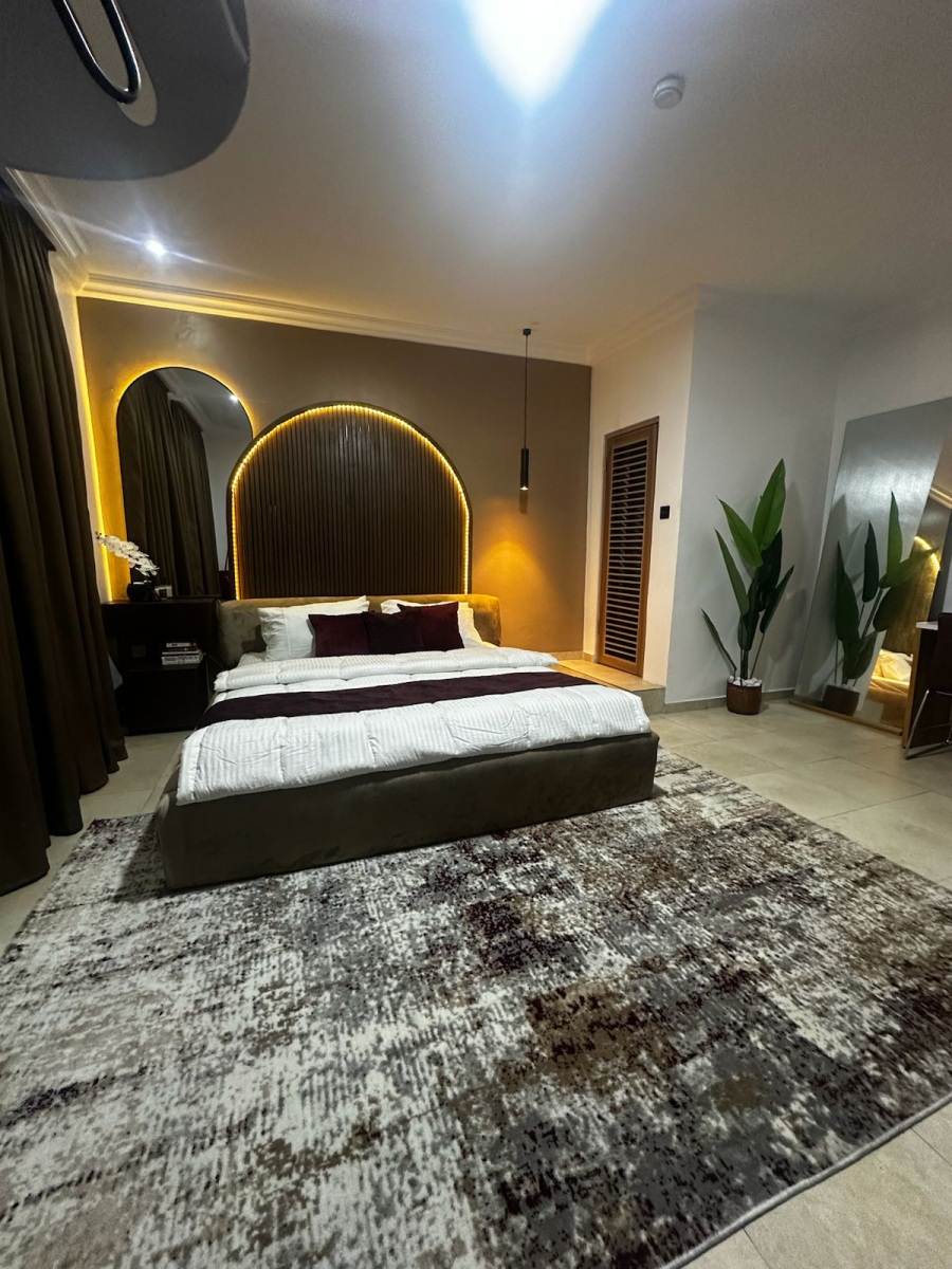 3 BEDROOM SMART APARTMENT