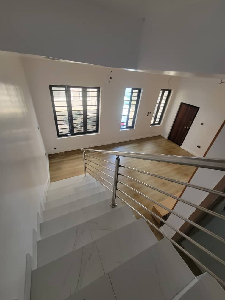 3 Bedroom Apartment And BQ