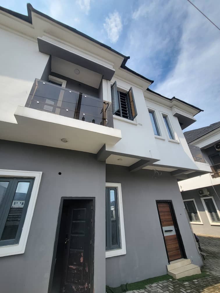 3 Bedroom Apartment And BQ