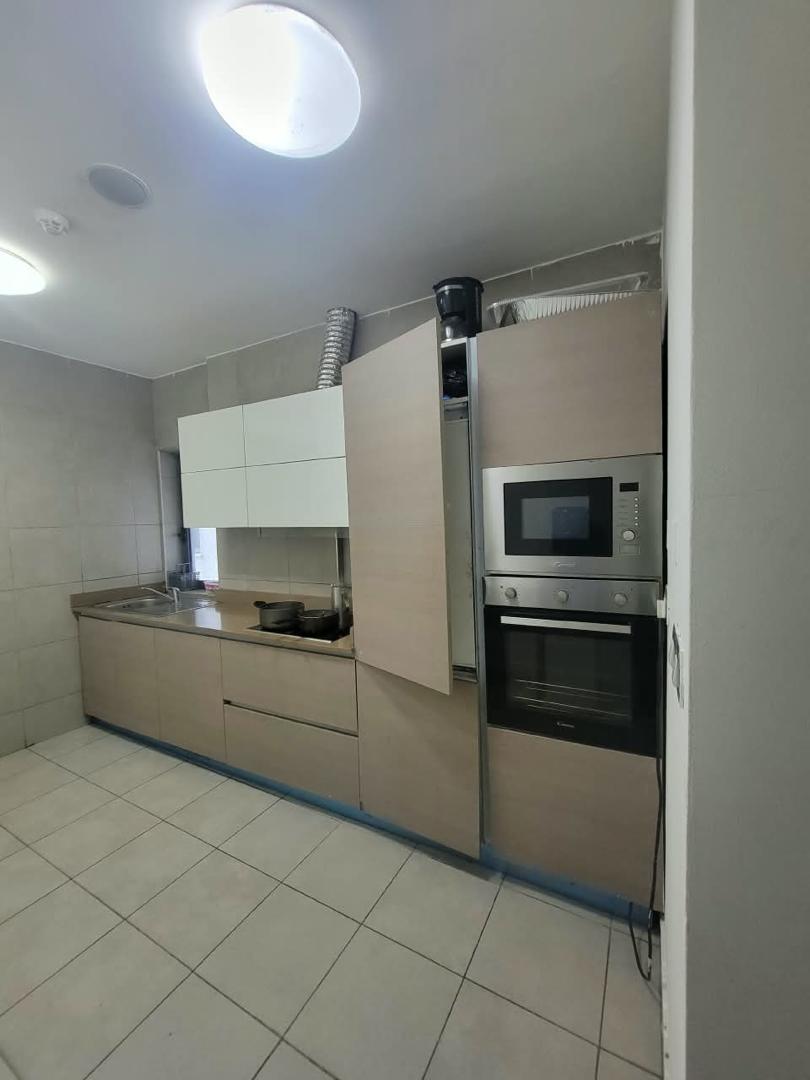 3 Bedroom Top Floor Apartment