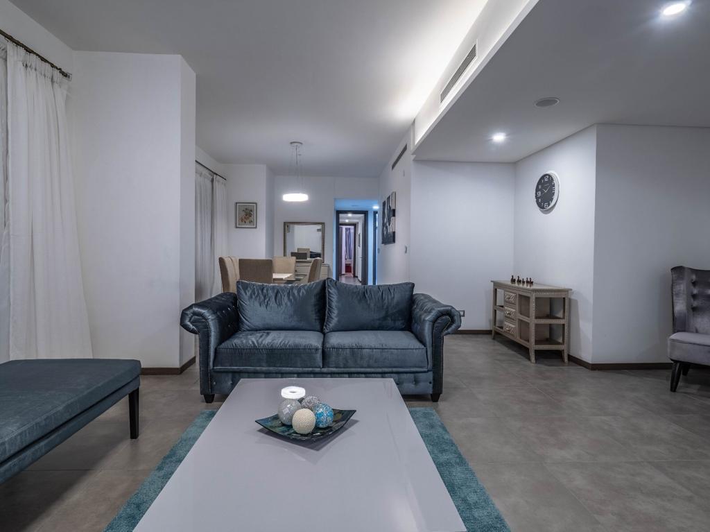 3 Bedroom Top Floor Apartment