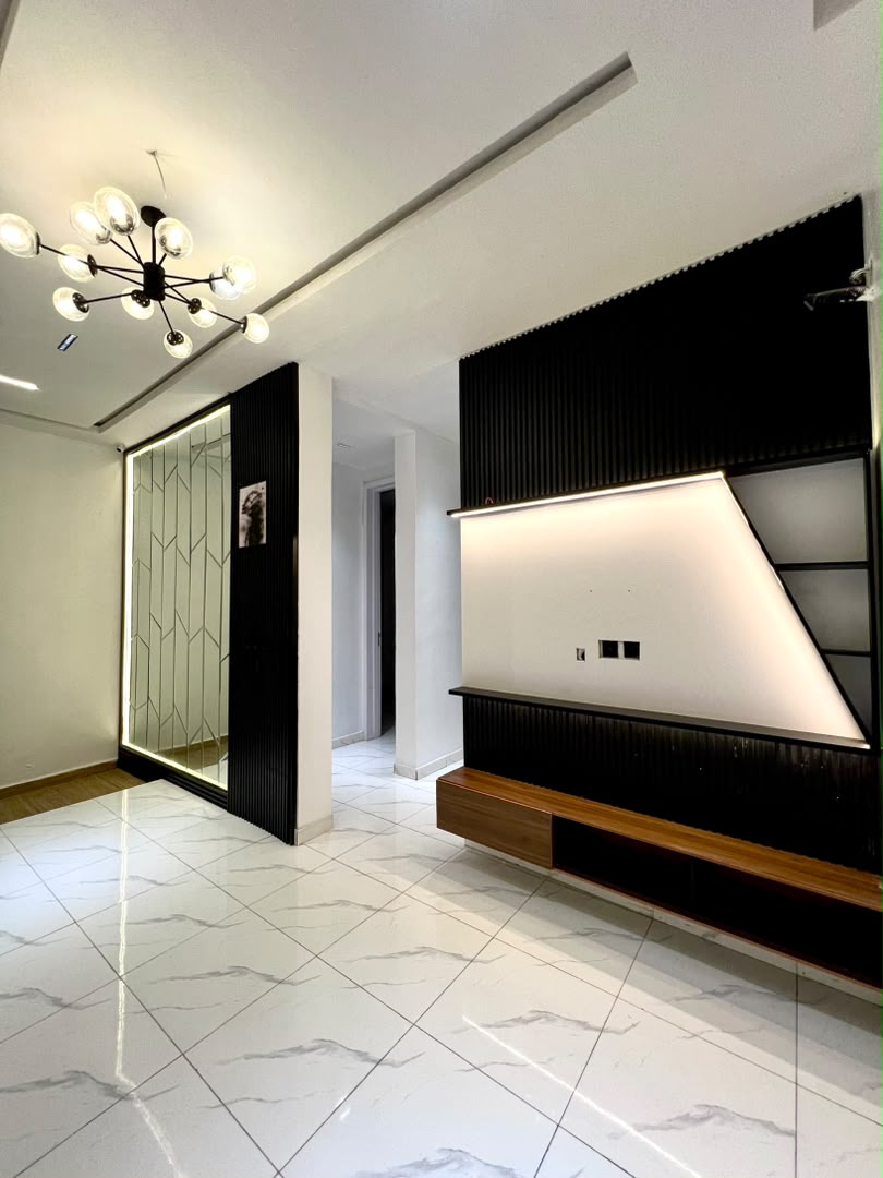 5 BEDROOM DETACHED DUPLEX WITH SWIMMING POOL AND BQ