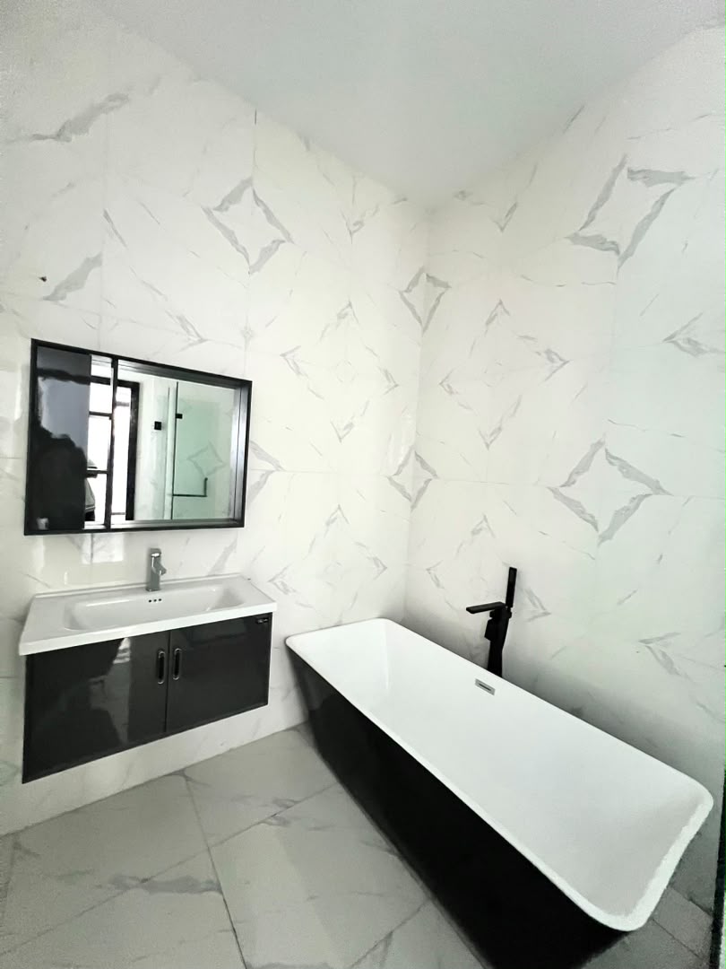 4 BEDROOM SEMI-DETACHED DUPLEX WITH BQ