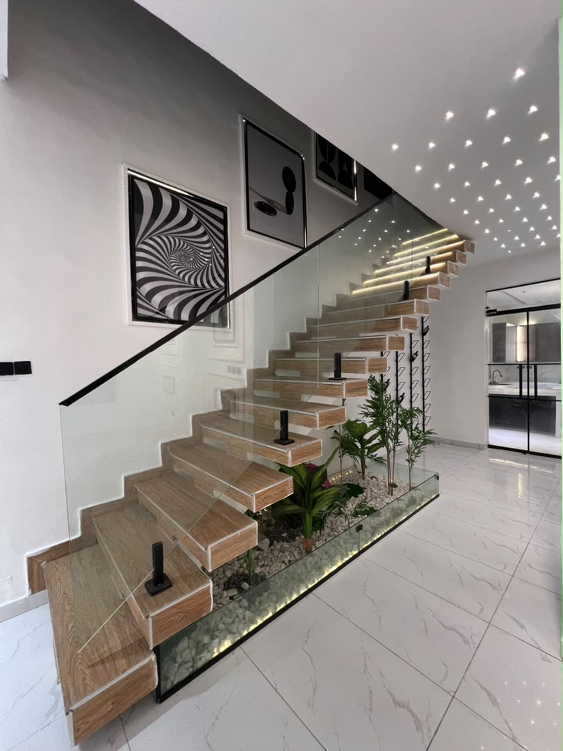5 BEDROOM DETACHED DUPLEX WITH SWIMMING POOL AND BQ