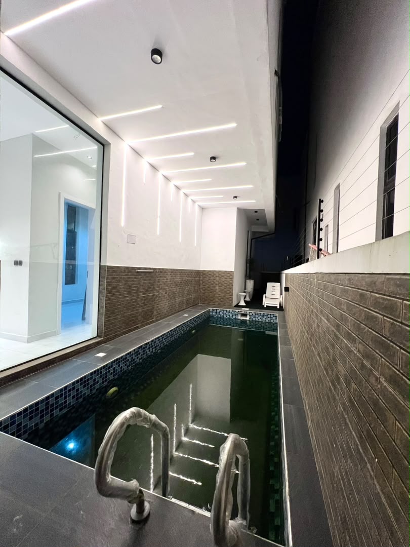 5 BEDROOM DETACHED DUPLEX WITH SWIMMING POOL, CINEMA, GYM AND BQ