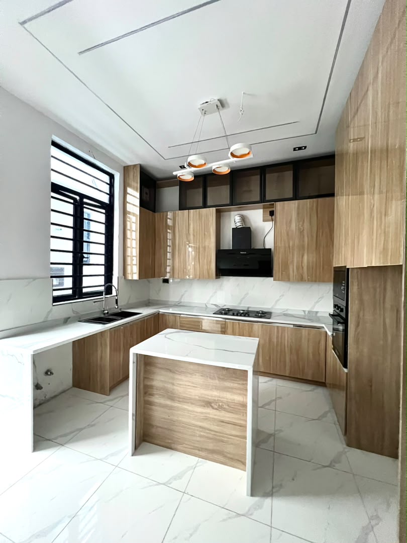 4 BEDROOM SEMI-DETACHED DUPLEX WITH BQ