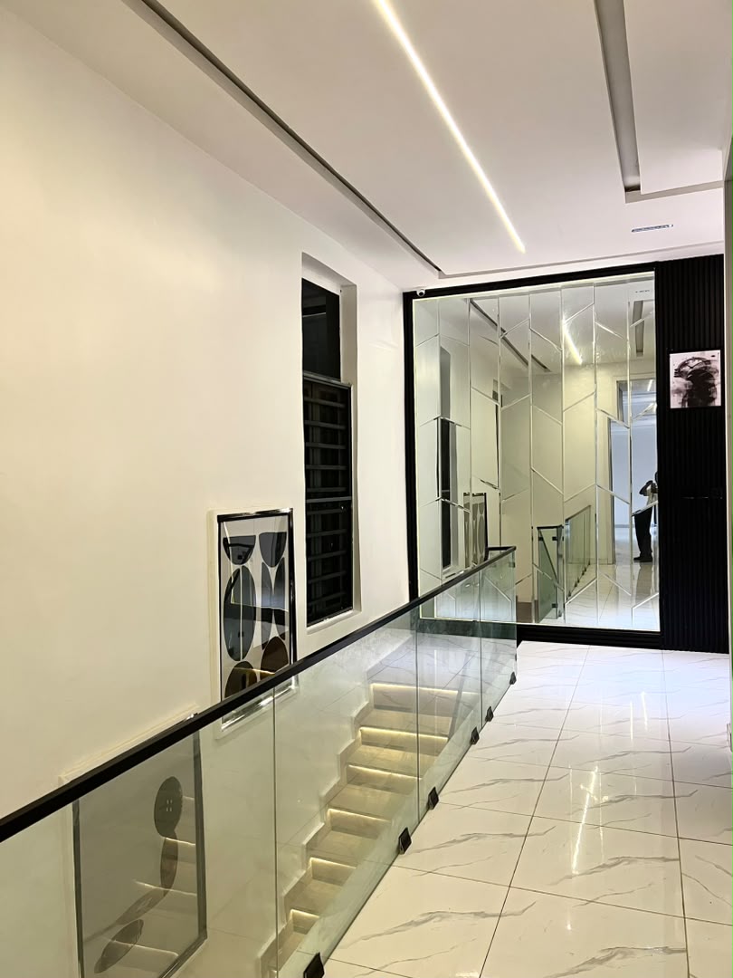 5 BEDROOM DETACHED DUPLEX WITH SWIMMING POOL AND BQ